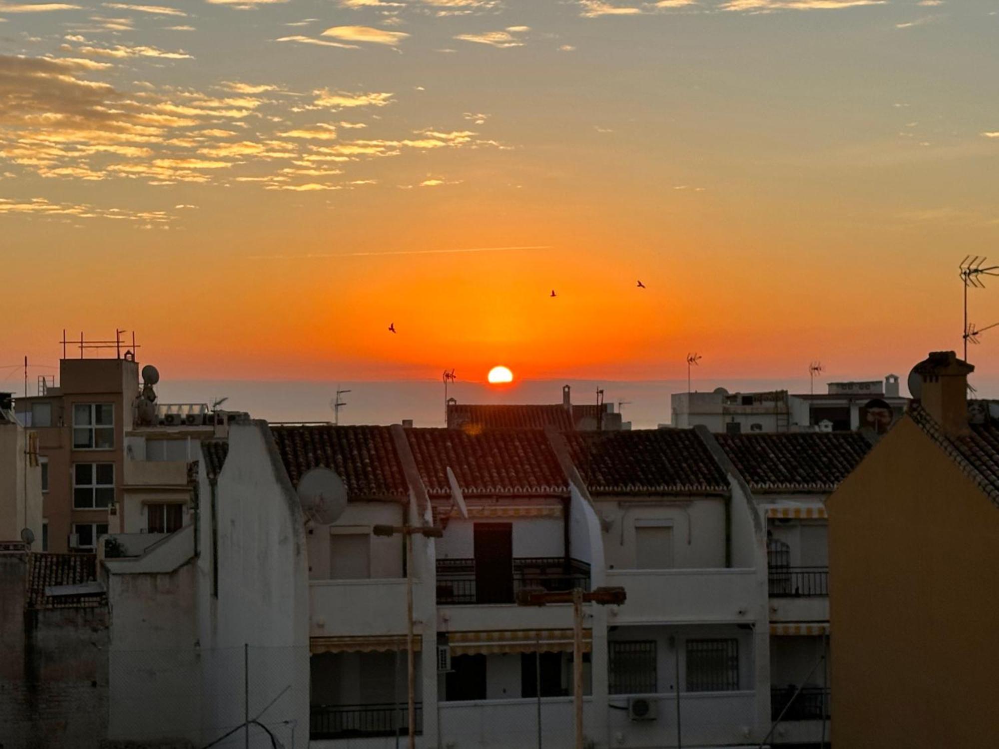 Gorgeous Apartment At The Sea In La Carihuela! Torremolinos Exteriér fotografie