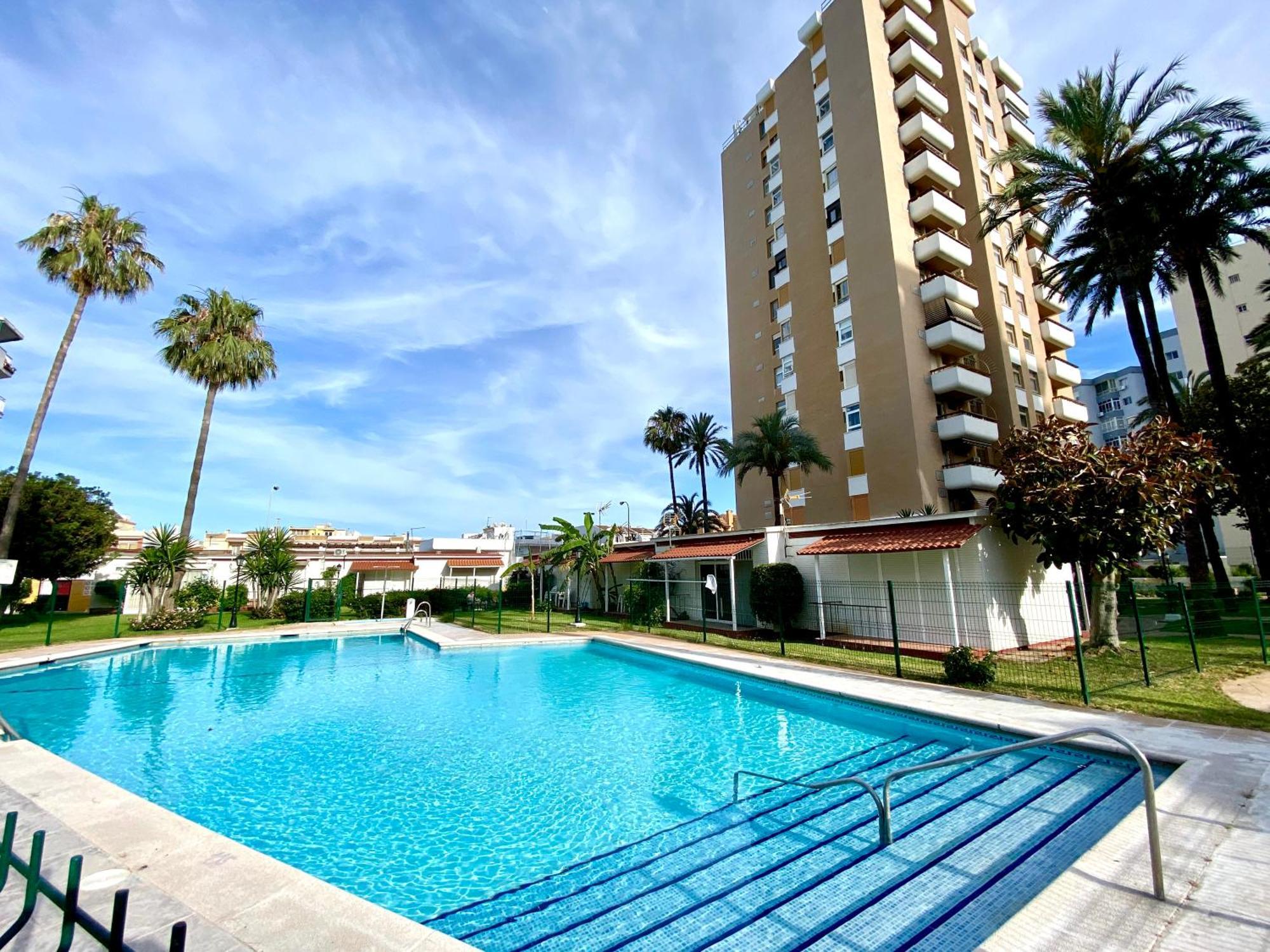 Gorgeous Apartment At The Sea In La Carihuela! Torremolinos Exteriér fotografie